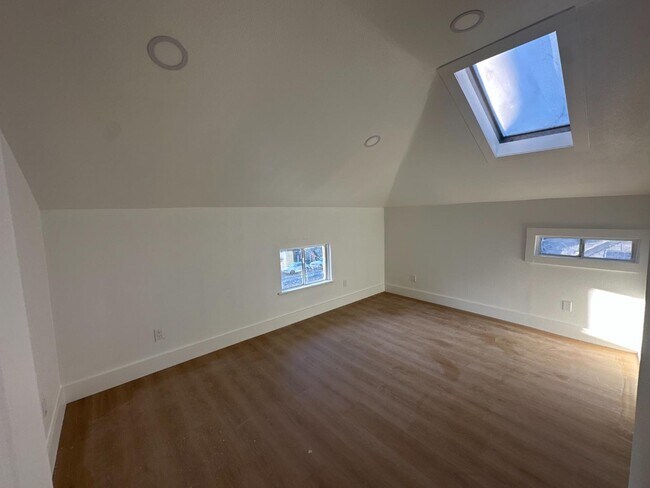 Building Photo - 3238 Adeline St