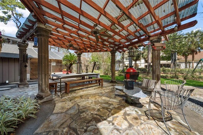 Building Photo - 57 Carolane Trail