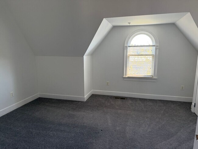 Building Photo - Park Potomac Luxury Townhome