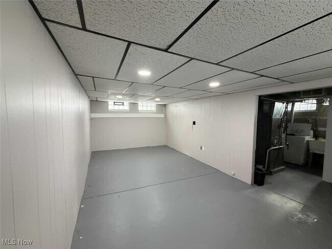 Building Photo - 6315 Charles Ave