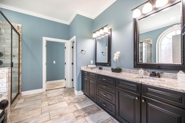 Building Photo - 201 Running Creek Dr