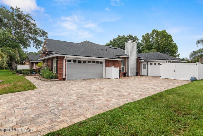 Building Photo - 4032 Lonicera Loop