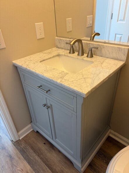 En-suite barhroom - 111 Cash Ln
