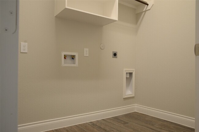Building Photo - 10511 Forfar Ln