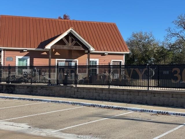 Building Photo - 301 Southwest Pkwy