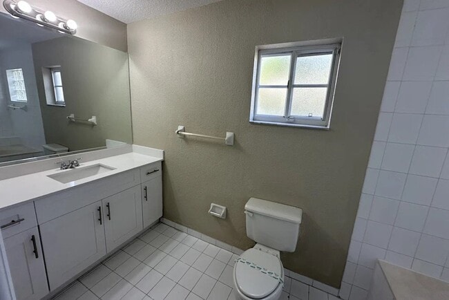 Building Photo - 8303 NW 194th Terrace