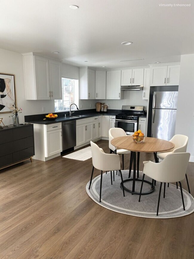 Building Photo - 11512 Emelita St