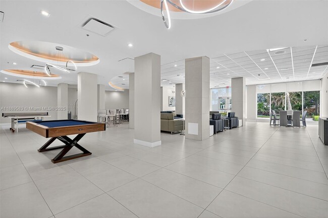 Building Photo - 3001 S Ocean Dr