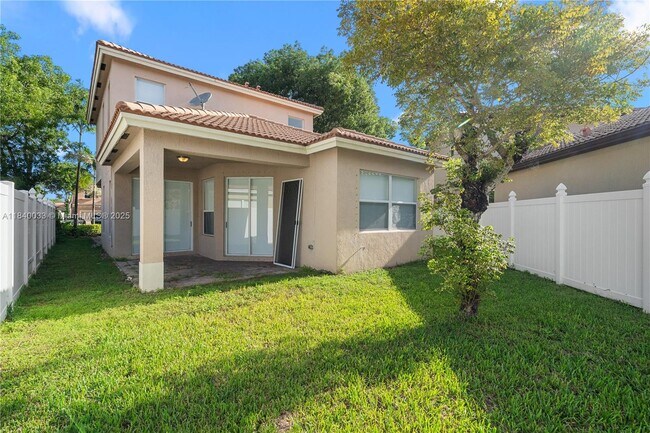 Building Photo - 3956 NE 11th Dr