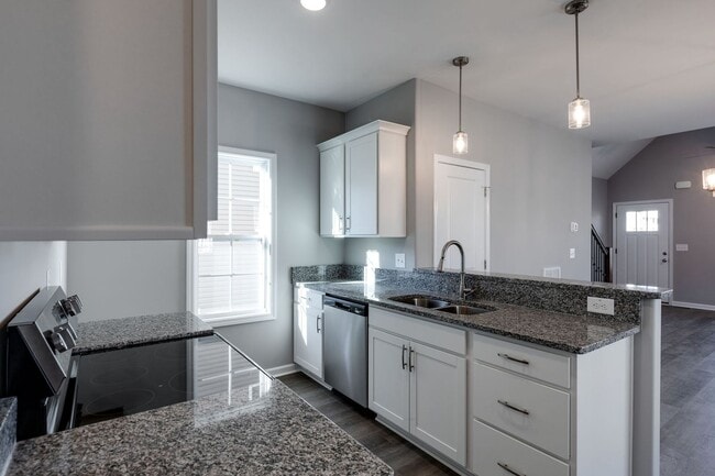 Building Photo - 1 Year of FREE Alarm Monitoring! 3 Bedroom with 2 Baths!