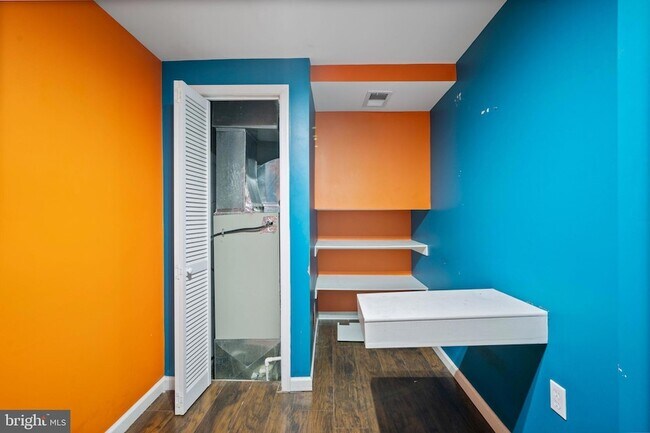 Building Photo - 807 Eastern Blvd