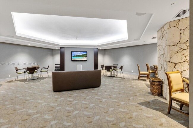 Building Photo - 1111 Crandon Blvd