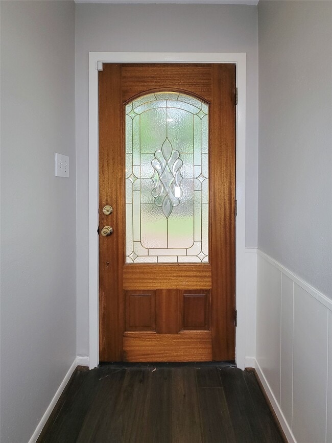 Building Photo - 1803 Cypress Dr