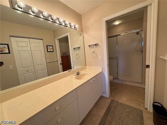 Building Photo - 14501 Daffodil Dr