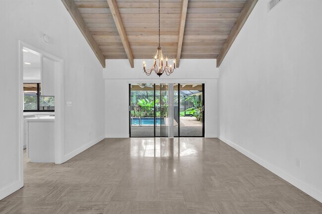 Building Photo - 6878 Entrada Pl