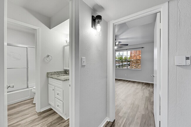 Building Photo - 2902 Airport Rd