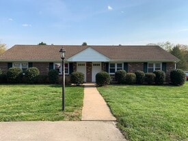 House from the parking area - 1507 Traylor Ln