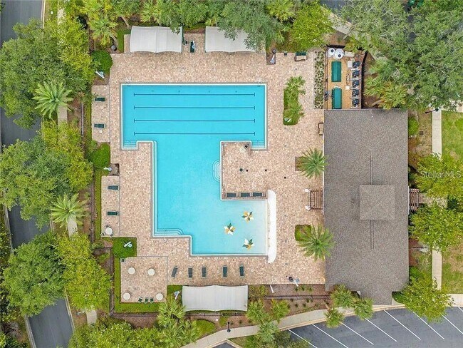 Building Photo - 903 Victoria Hills Dr S