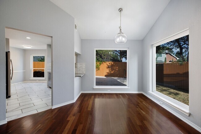 Building Photo - 128 Overbrook Dr