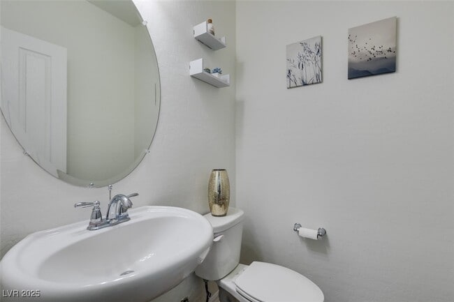 Building Photo - 2617 Courgette Way