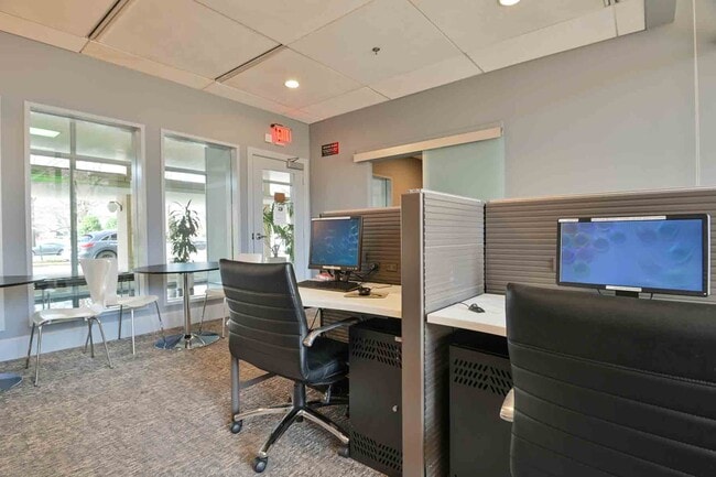 Building Photo - 350 G St SW