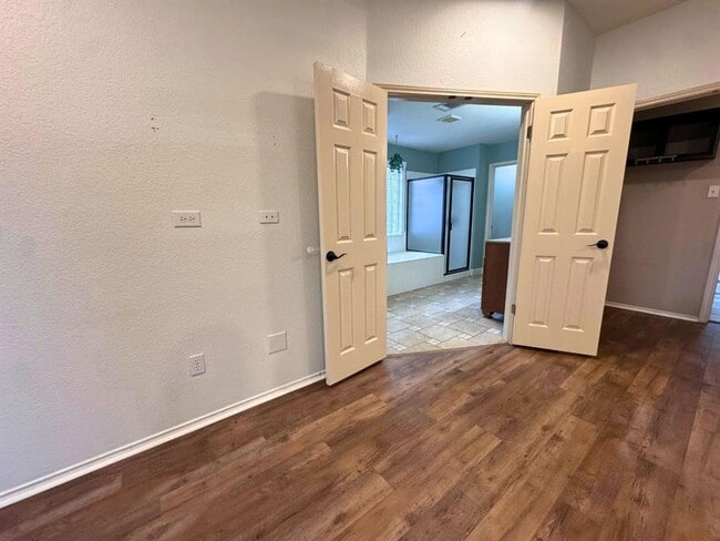 Building Photo - 2605 Grist Ln