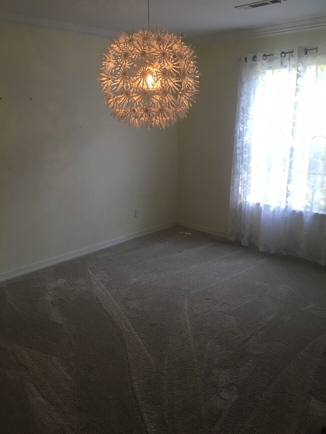 Building Photo - BEAUTIFUL HOME IN GREAT LOCATION!