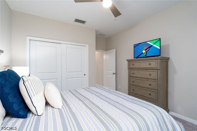 Building Photo - 9389 Pocida Ct