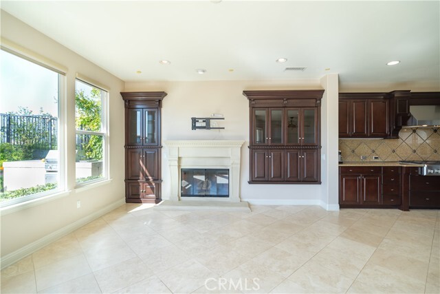 Building Photo - 27591 Manor Hill Rd