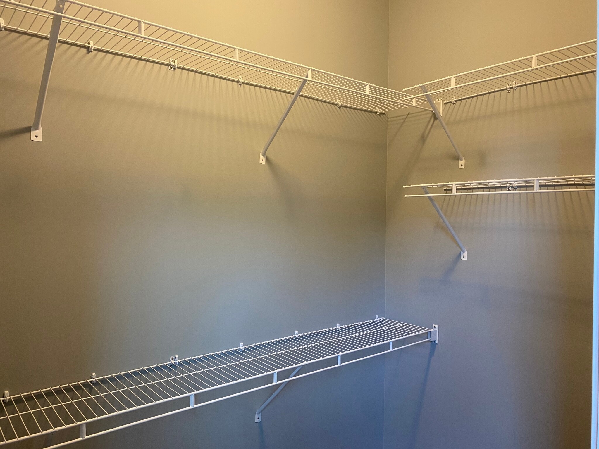 Building Photo - 6557 Valley Brook Trce