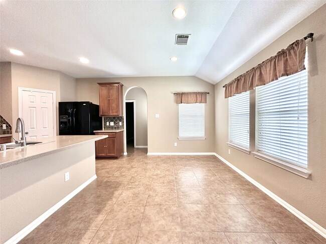 Building Photo - 6303 Tolstin Lakes Ln