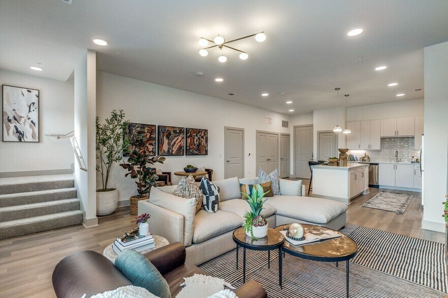 Building Photo - 8589 Stacy Rd