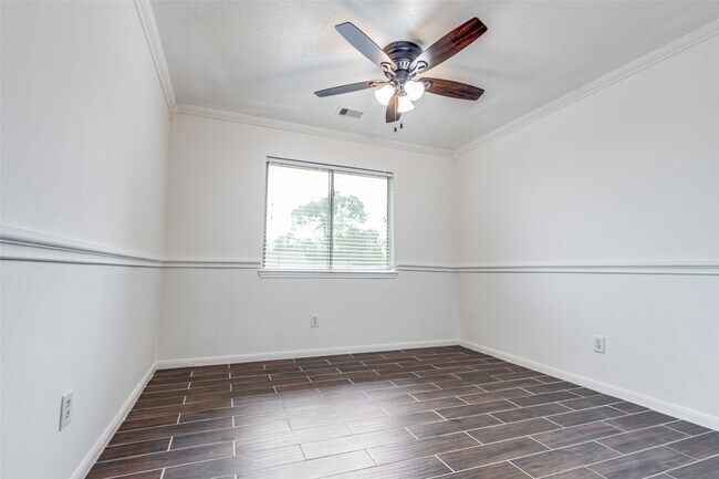 Building Photo - 212 Cedar Branch Dr