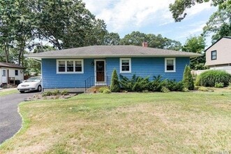 Building Photo - 35 Auborn Ave