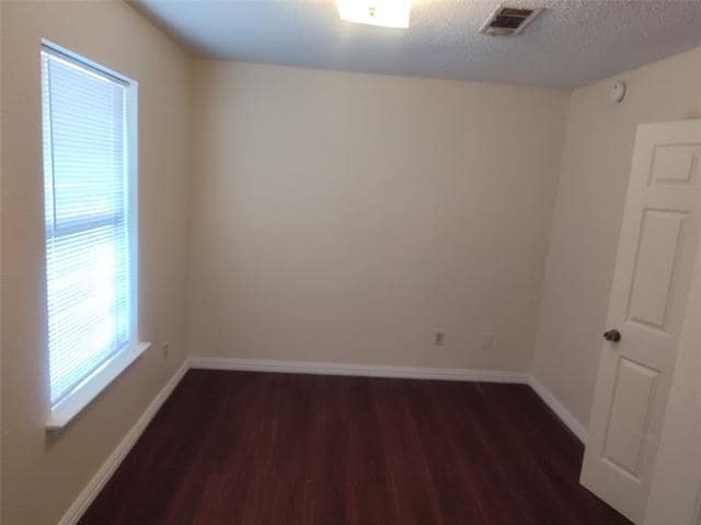 Building Photo - 2039 W Walnut St