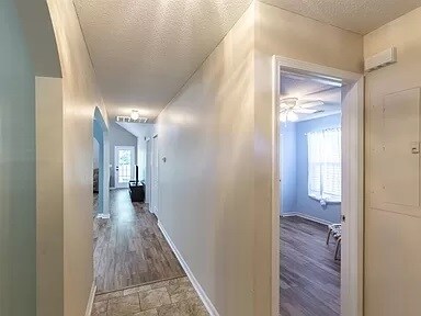 Building Photo - 309 Strawbridge Ln