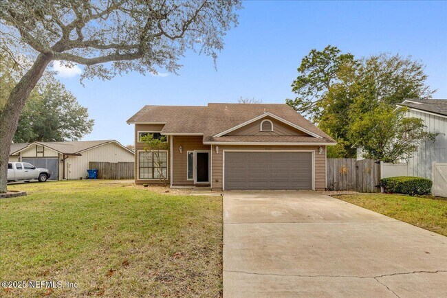 Primary Photo - 8050 Toulon Ct