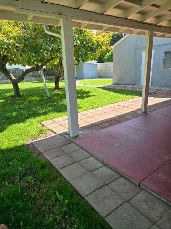 Building Photo - 925 W Mirada Rd