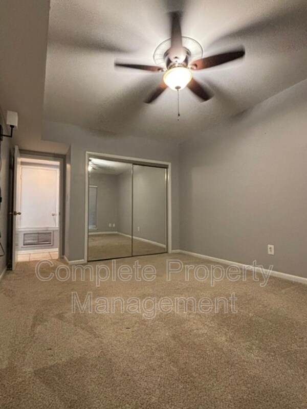 Building Photo - 55 Hanover Cir