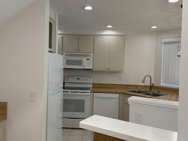 Building Photo - 8470 Via Sonoma