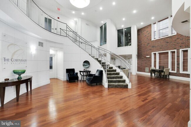 Building Photo - 3 Arch Pl