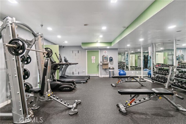 Building Photo - 7765 W 91st St