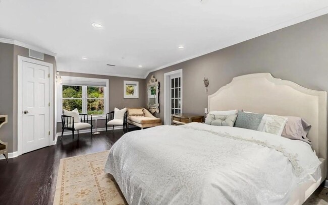Building Photo - 777 Armonk Rd