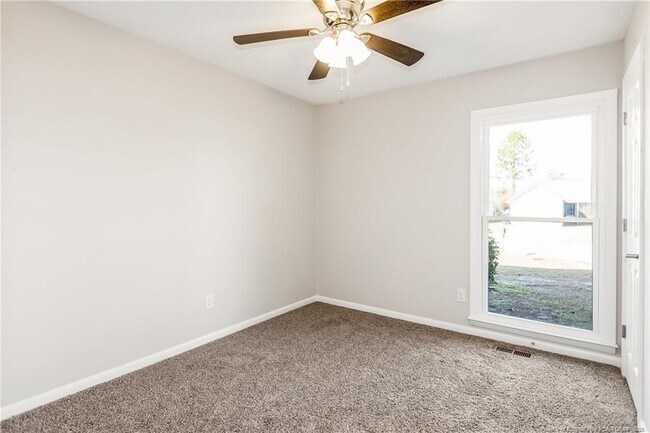 Building Photo - 705 Mosswood Ln