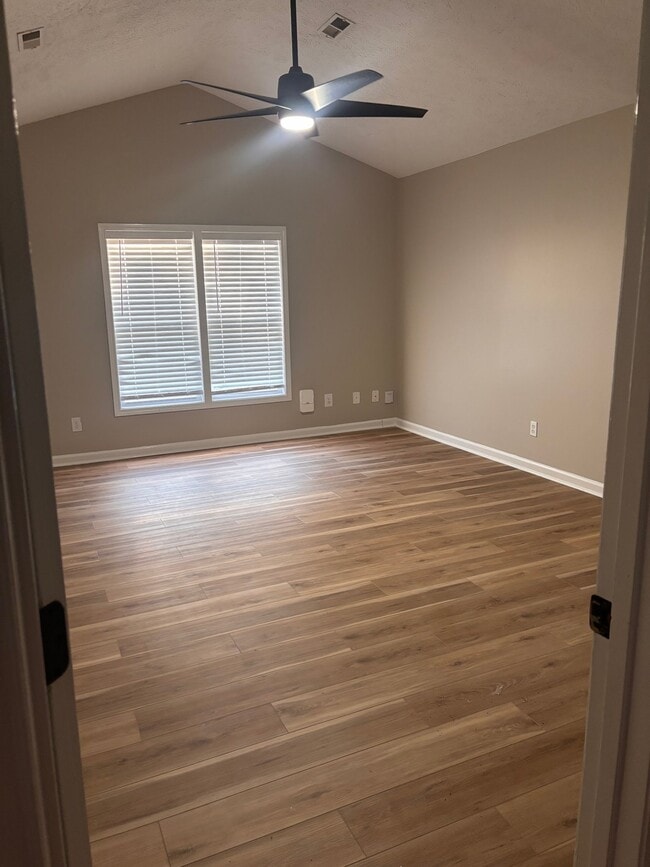 Building Photo - 5558 Quietwood Pl