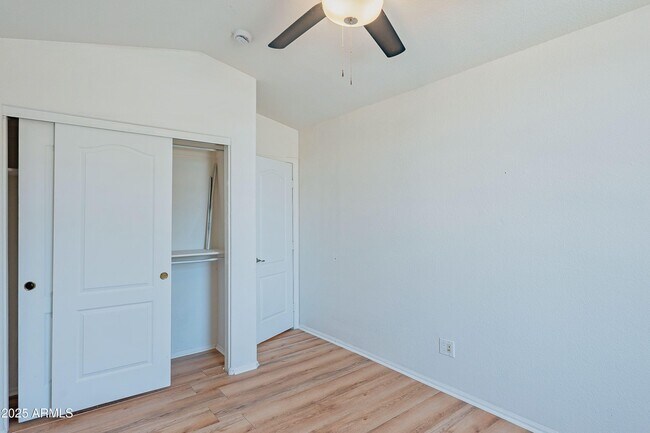 Building Photo - 43741 W Wade Dr