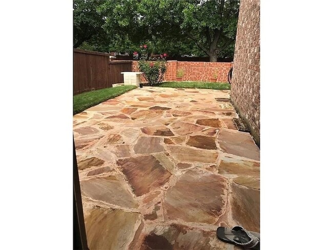 Building Photo - 9400 Western Trail