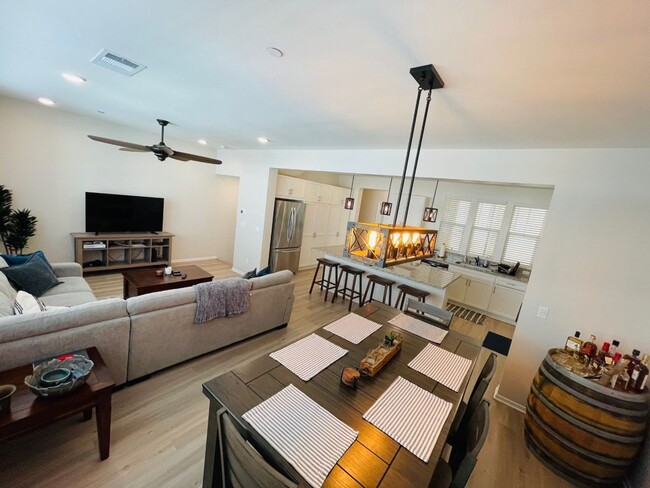 Primary Photo - Beautiful Townhome!