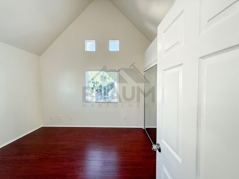 Building Photo - 14257 Friar St