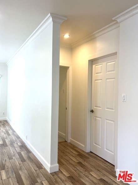 Building Photo - 926 N Pass Ave